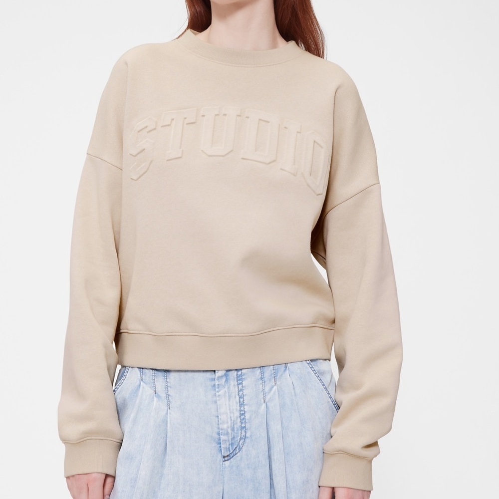 GAP Cream Studio Sweatshirt - Picture 2 of 7